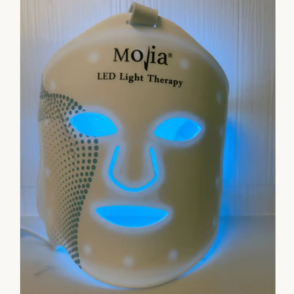 Mojia Australia LED light therapy mask - cyan led